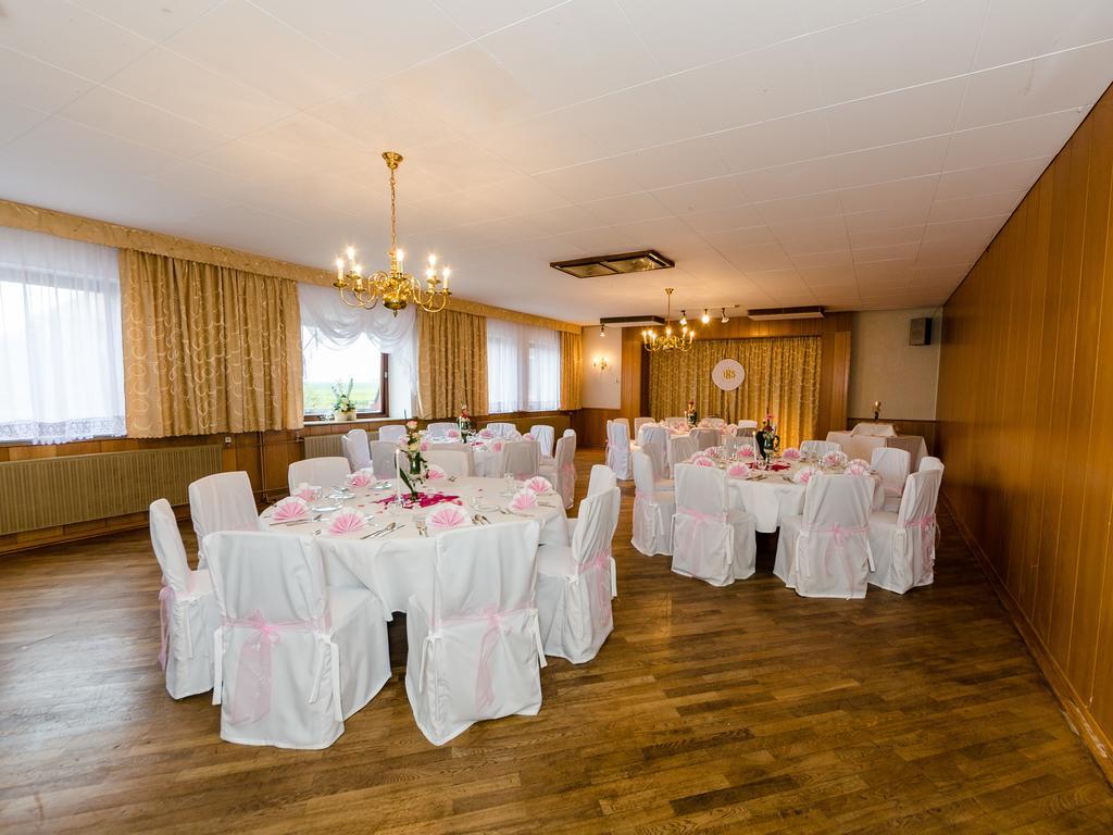 Landhotel Hamburger Hof Nettlingen Bagian luar foto