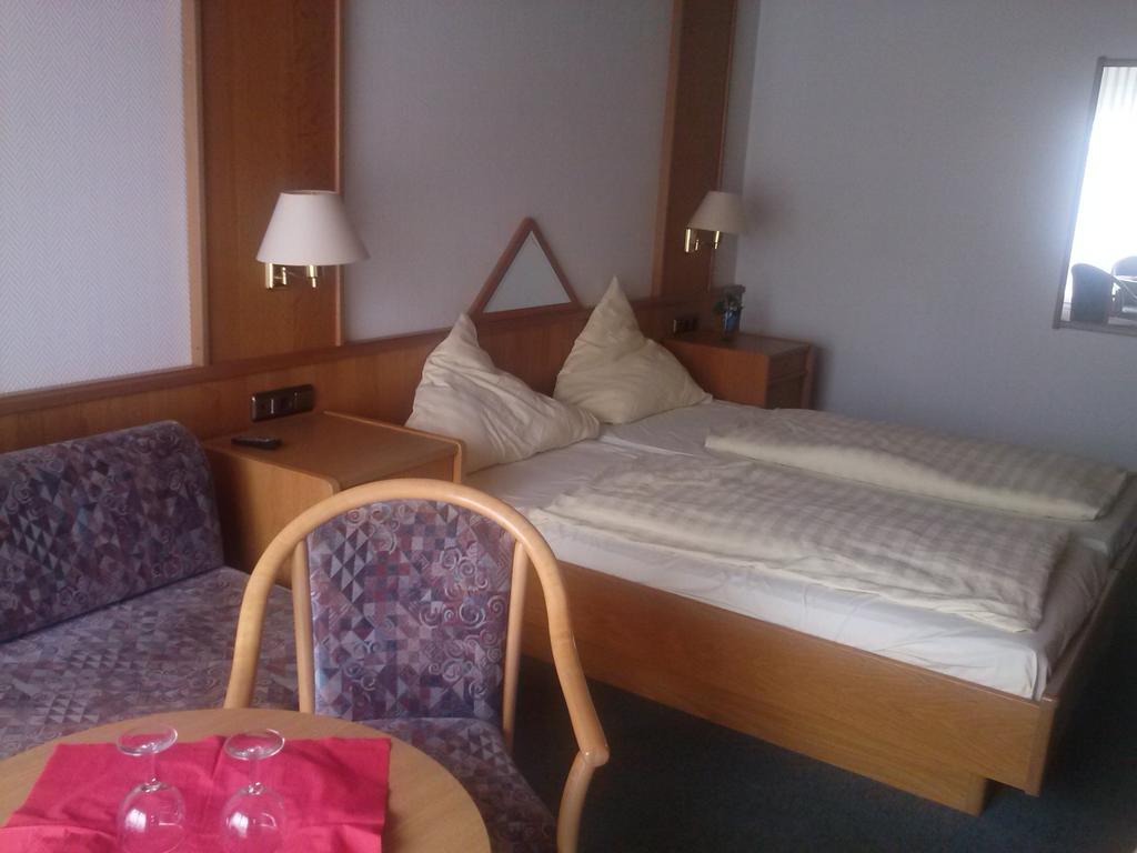 Landhotel Hamburger Hof Nettlingen Ruang foto